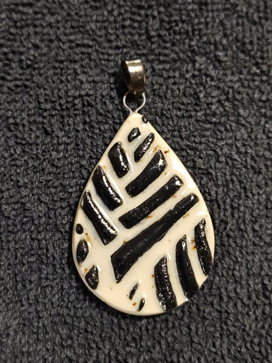 Black Stripe Pendant - P109