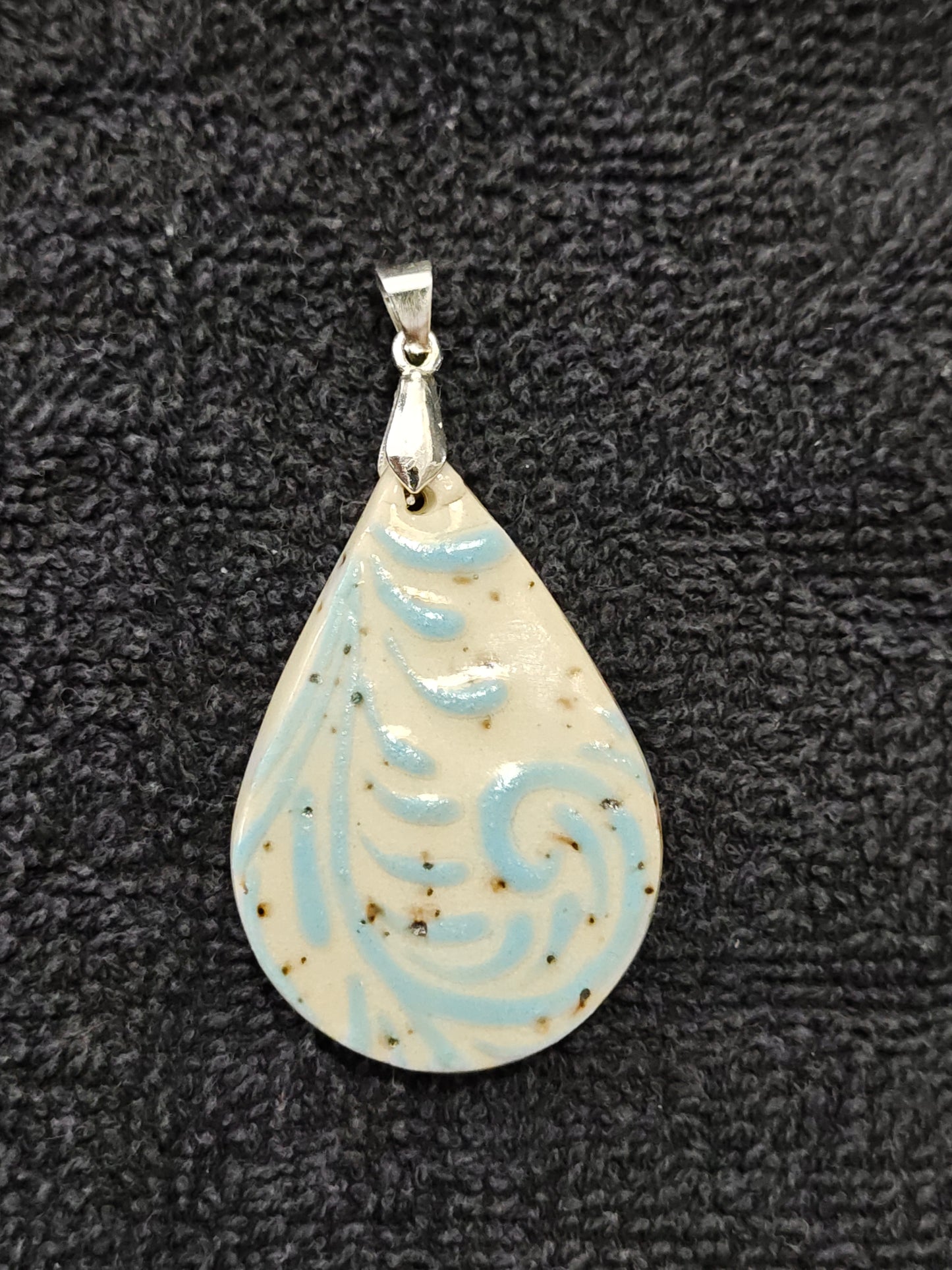 Blue Scrollwork Pendant - P139