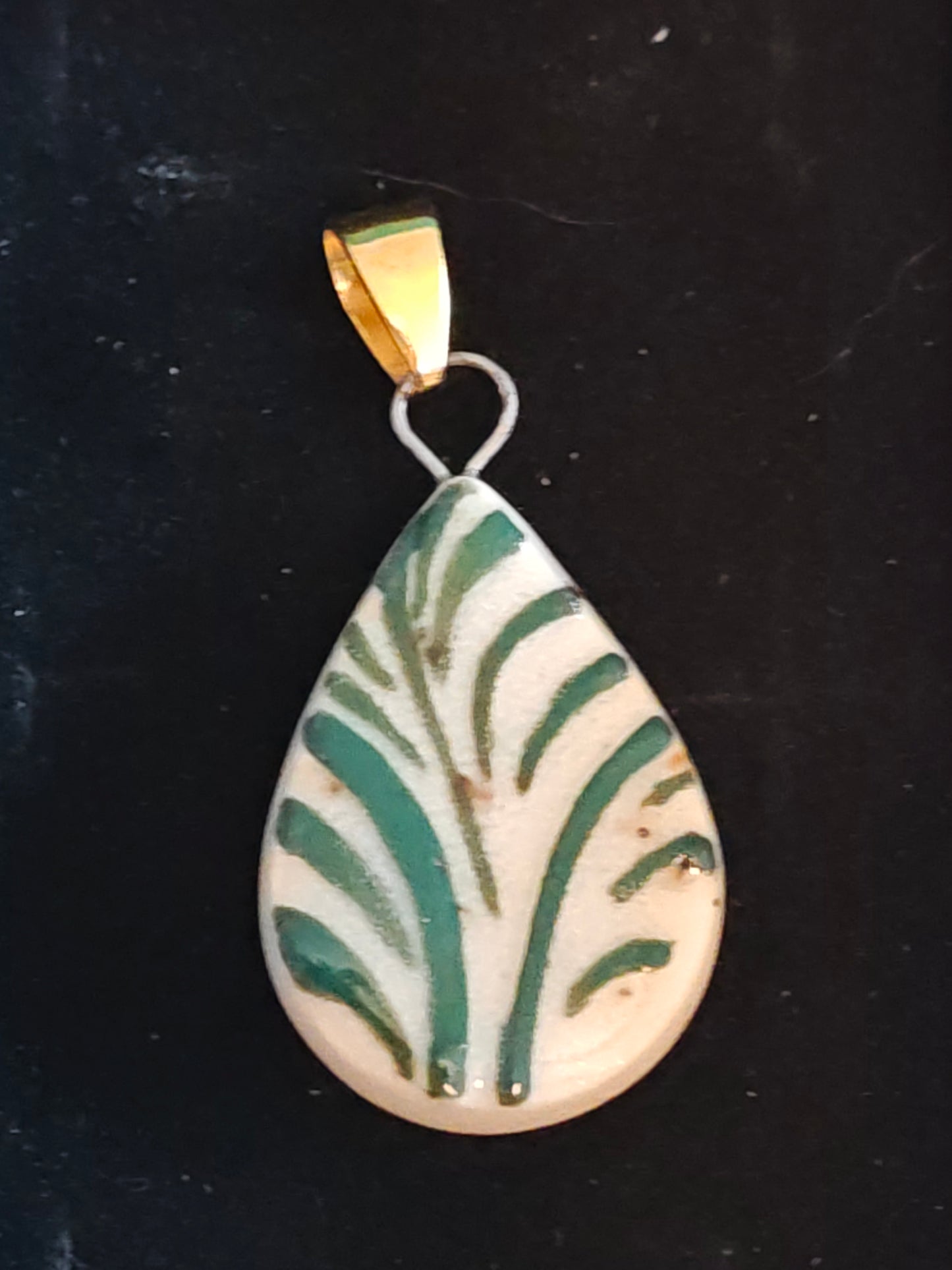 Green Scrollwork Pendant - P22