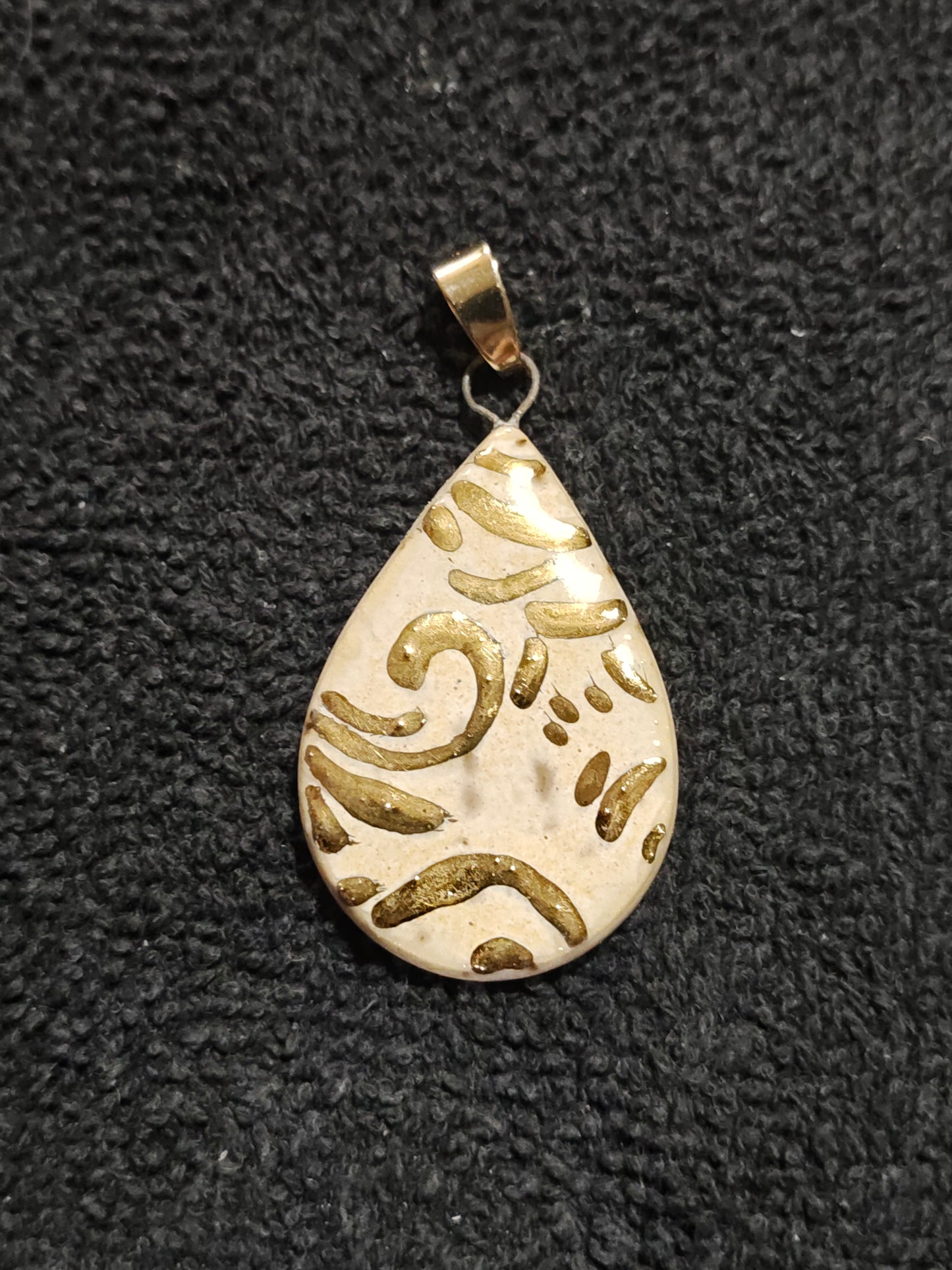 Gold Scrollwork Pendant - P132