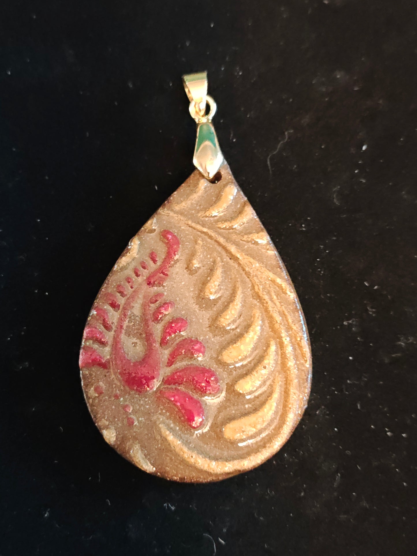 Red Paisley and Yellow Scrollwork Pendant - P59