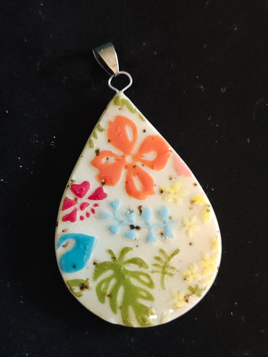 Multicolor Floral Pattern Pendant - P44