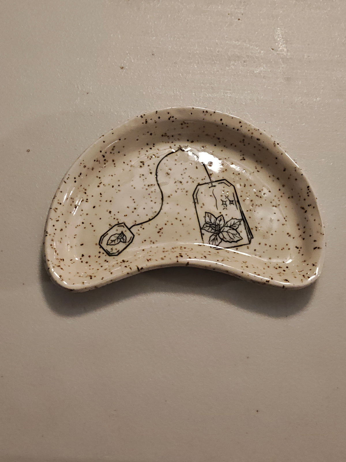 Bean Shaped Teabag Trinket Dish 11 - Leaves