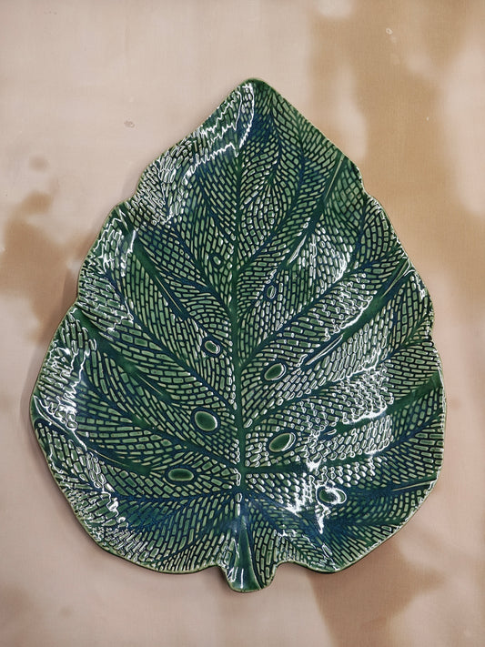 Giant Leaf Textured Platter