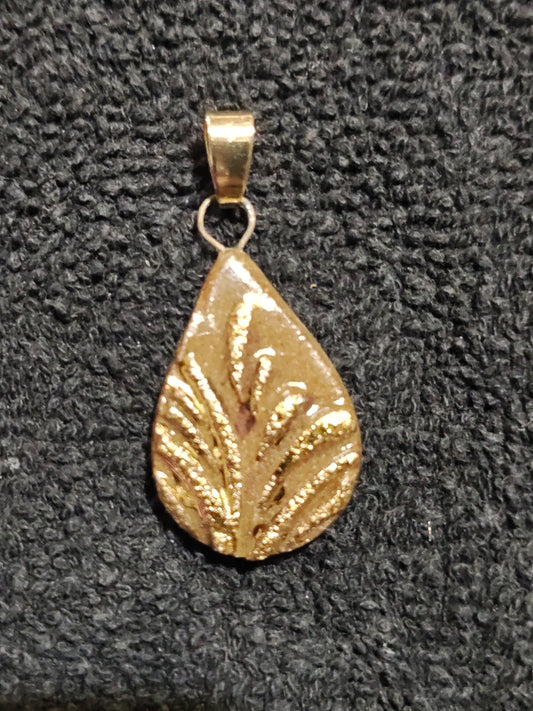 Small Gold Scrollwork Pendant - P127