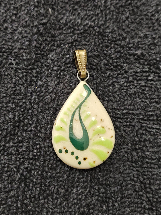 Green Paisley Pendant - P145