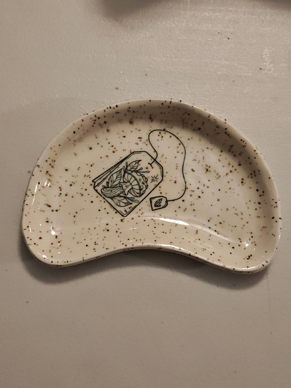 Bean Shaped Teabag Trinket Dish 12 - Mushroom