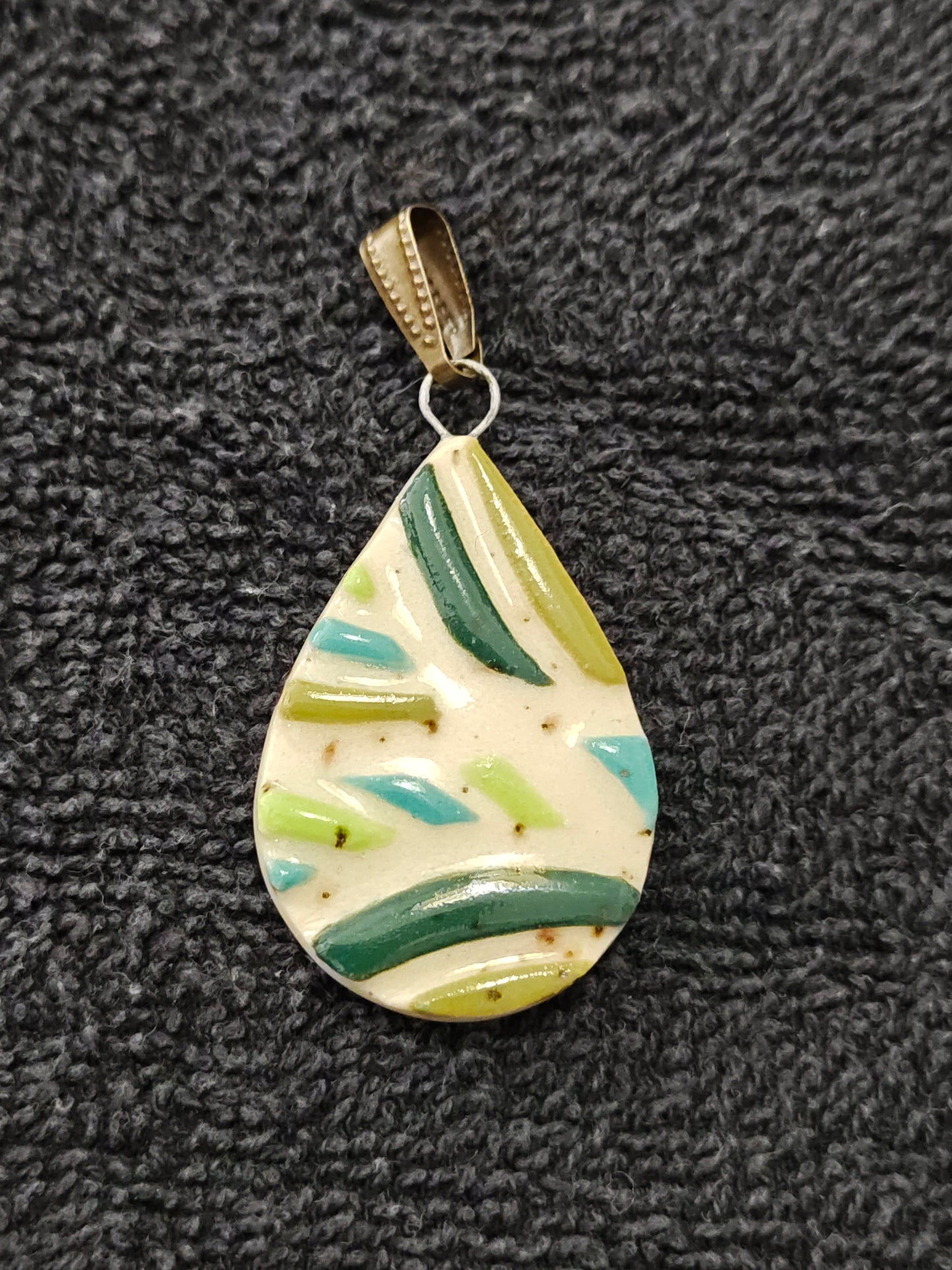 Green Stripe Pendant - P148