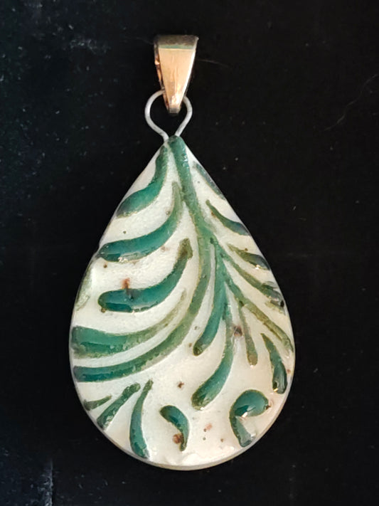 Green Scrollwork Pendant - P25