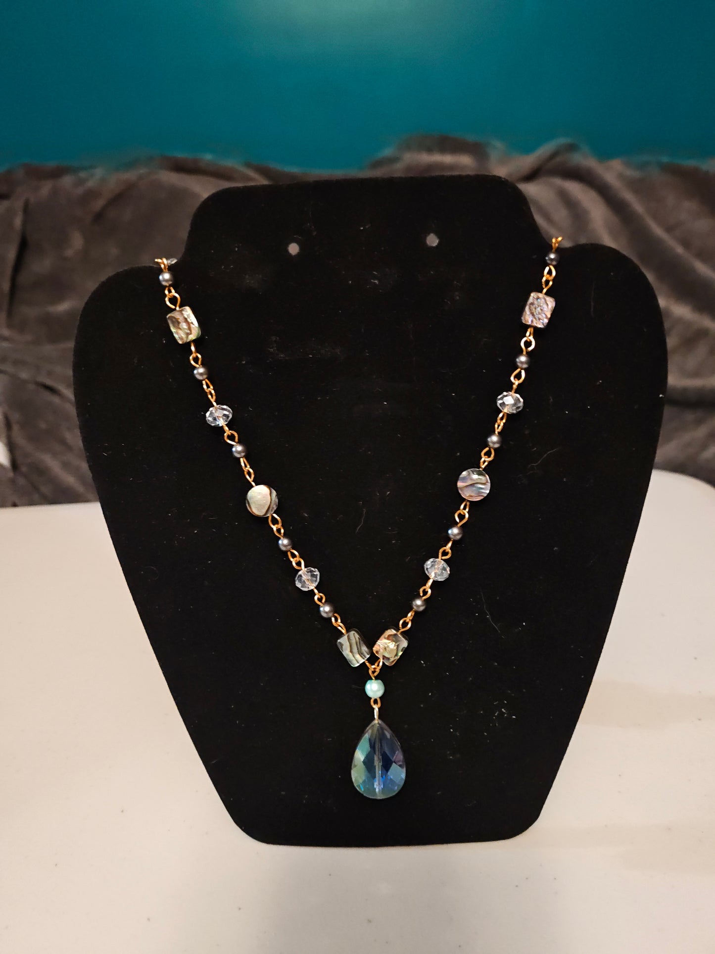 Crystal and Shell Necklace - 5