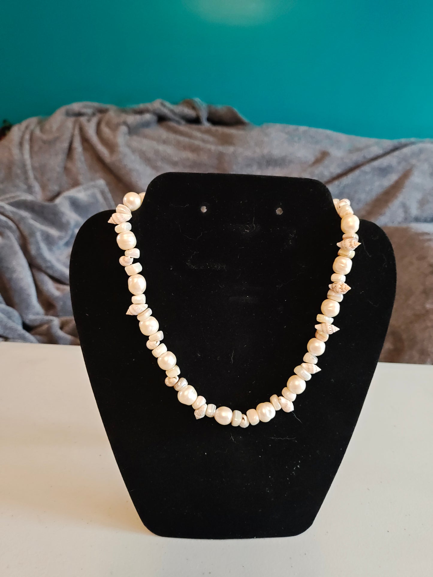 Shell and Freshwater Pearl Necklace - S20