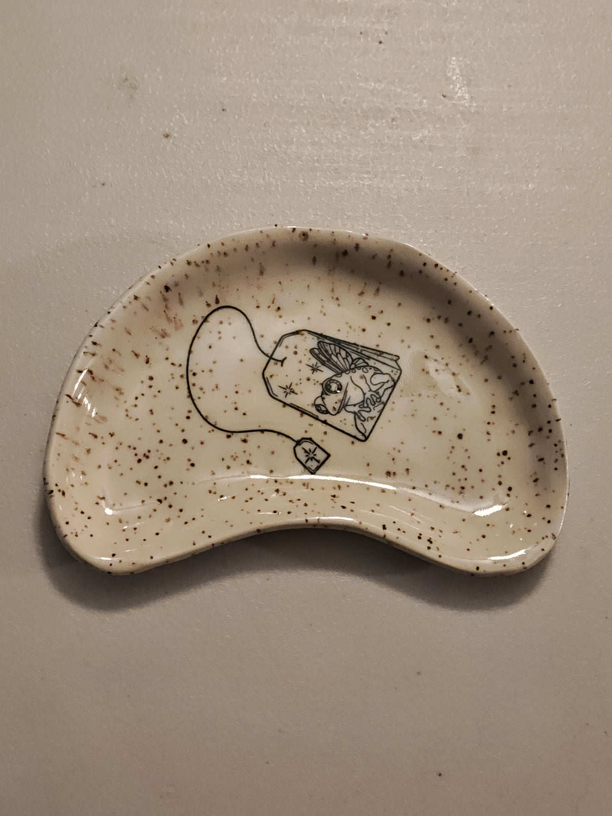 Bean Shaped Teabag Trinket Dish 6 - Fairy Frog