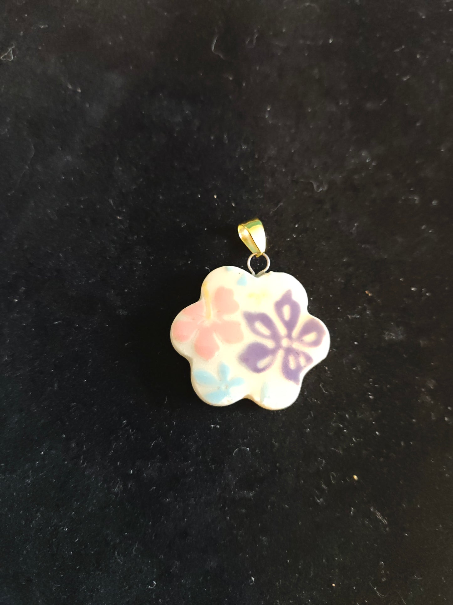 Flower Pendant - P38